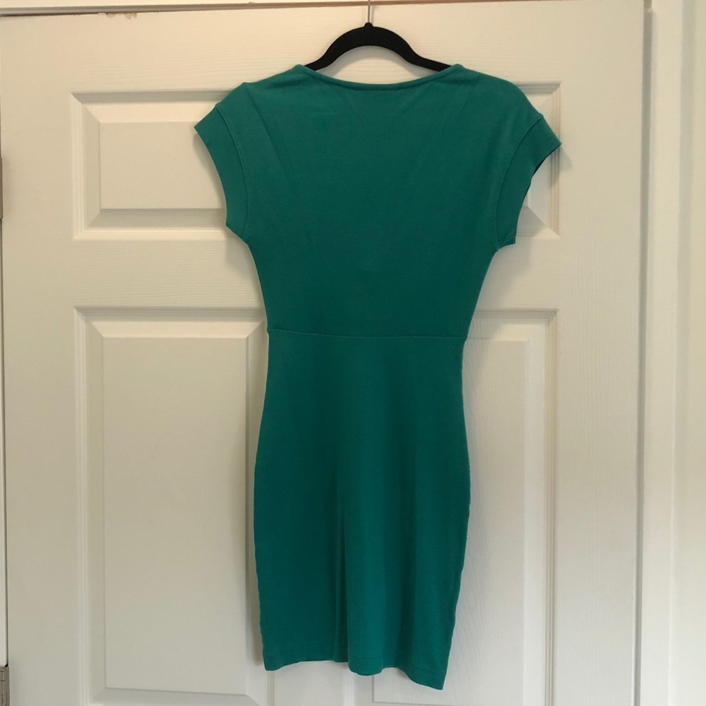 NWOT green knit polo dress fitted with V neck - Picture 2 of 4